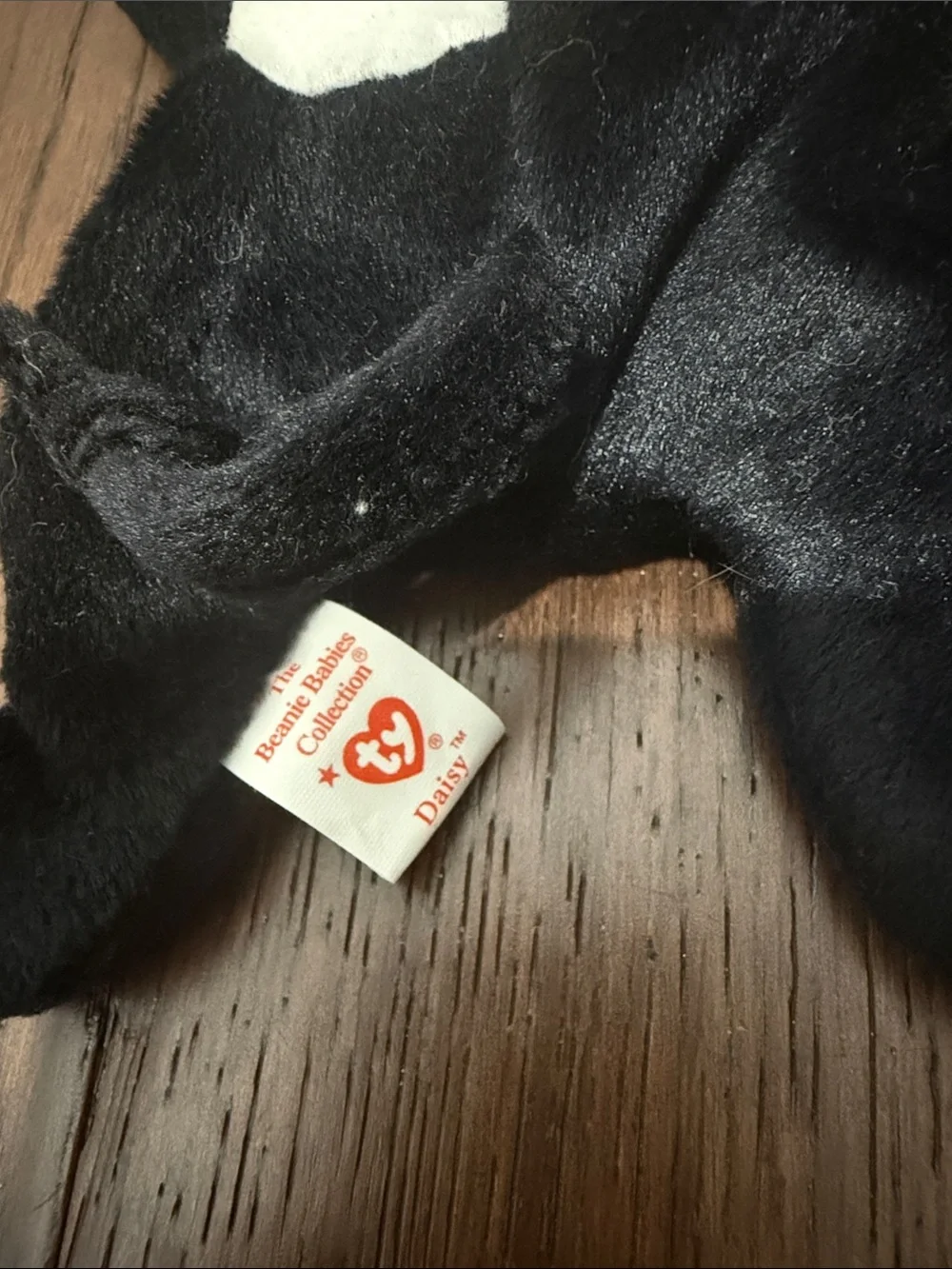 TY beanie Babies Daisy the Cow
